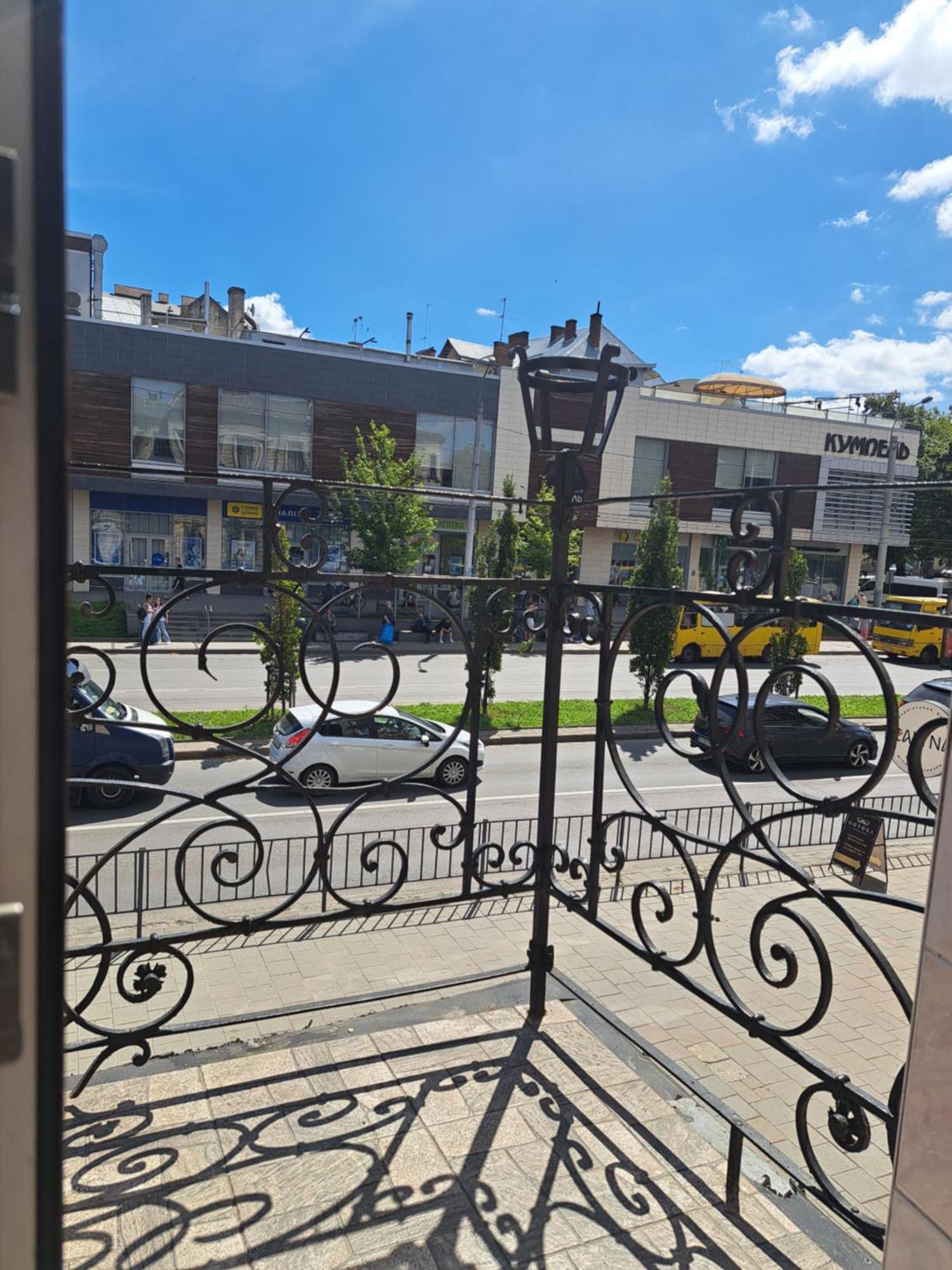 Двокімнатна Квартира Біля Оперного Театру Lviv Extérieur photo